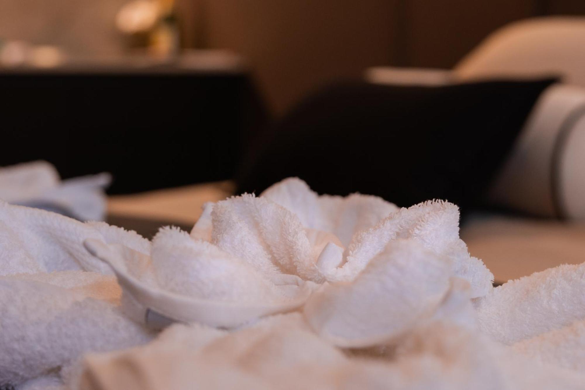 C0C00N Veritable Hammam A Partager A Deux Riom Extérieur photo